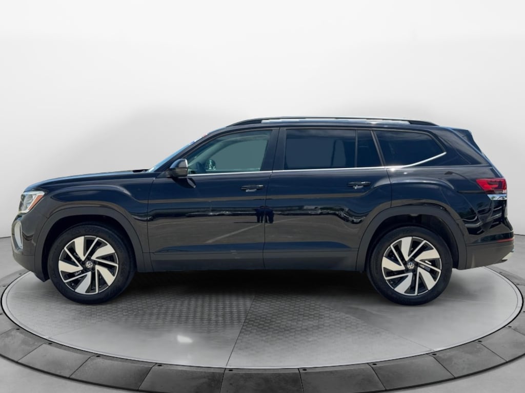 Certified 2026 Volkswagen Atlas SE with Technology SUV