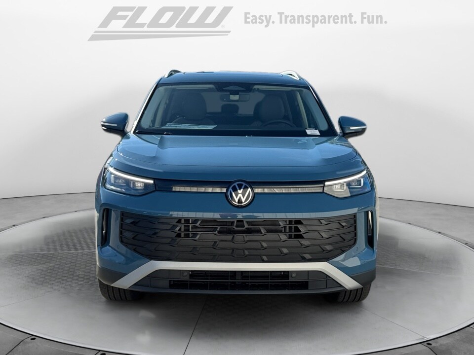 2026 Volkswagen Tiguan SE photo 2