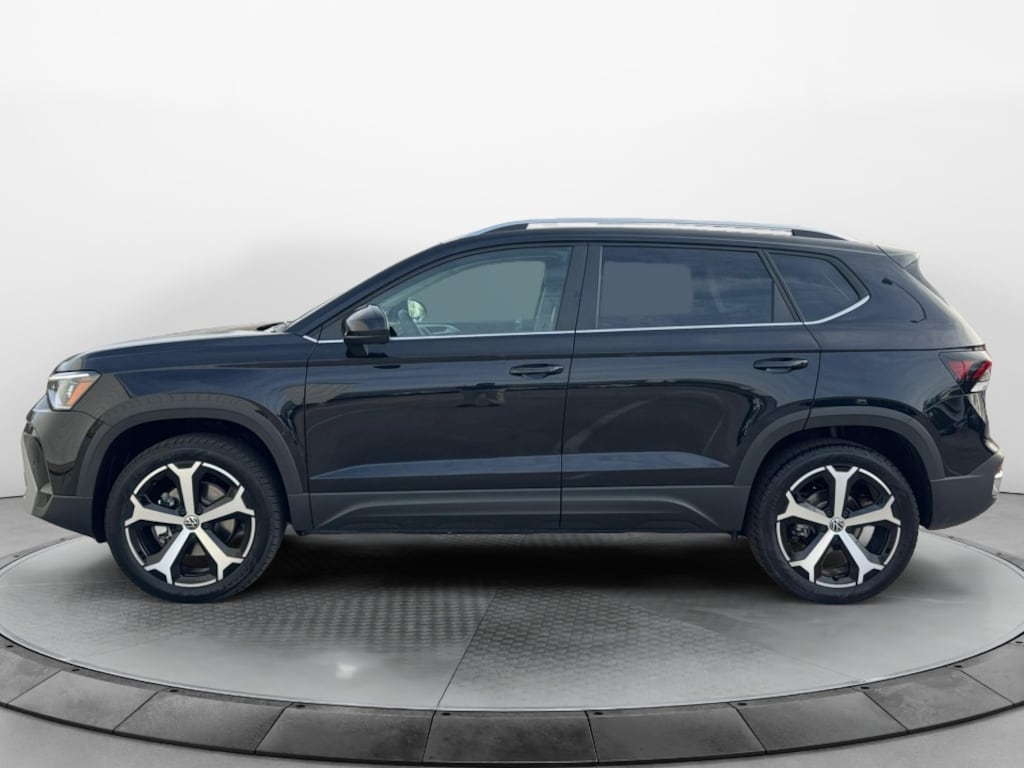 New 2026 Volkswagen Taos 1.5T SEL SUV