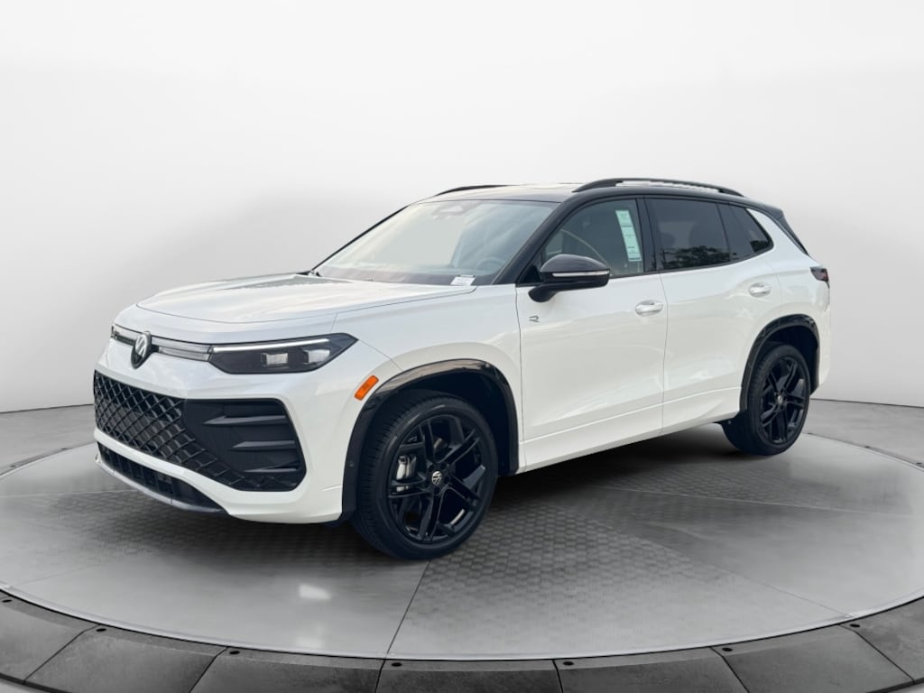 New 2026 Volkswagen Tiguan SE R-Line Black SUV