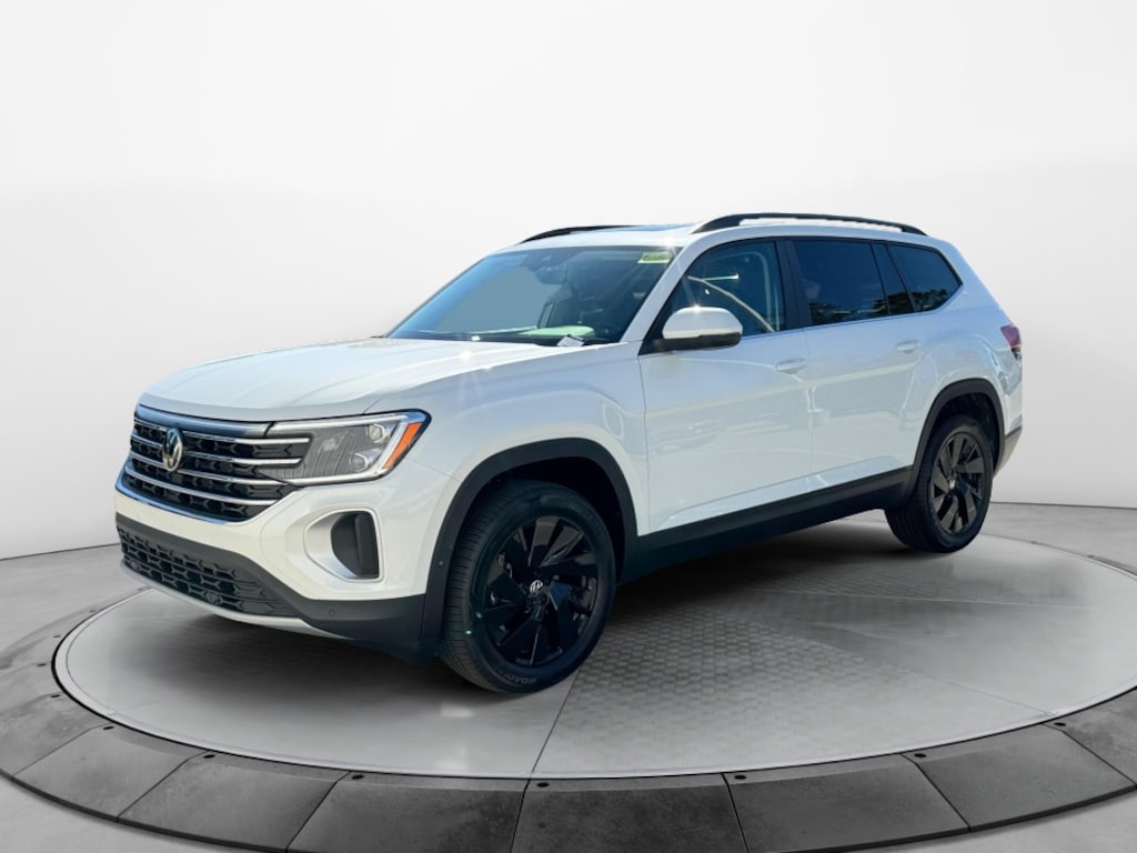 New 2026 Volkswagen Atlas SE w/Technology SUV