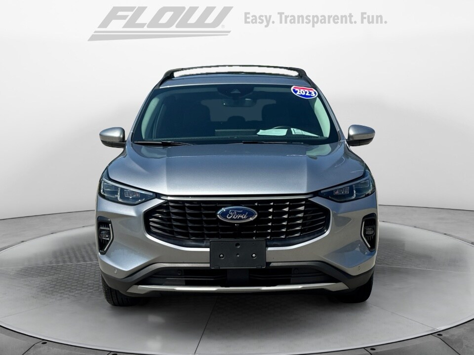 2023 Ford Escape Platinum photo 2