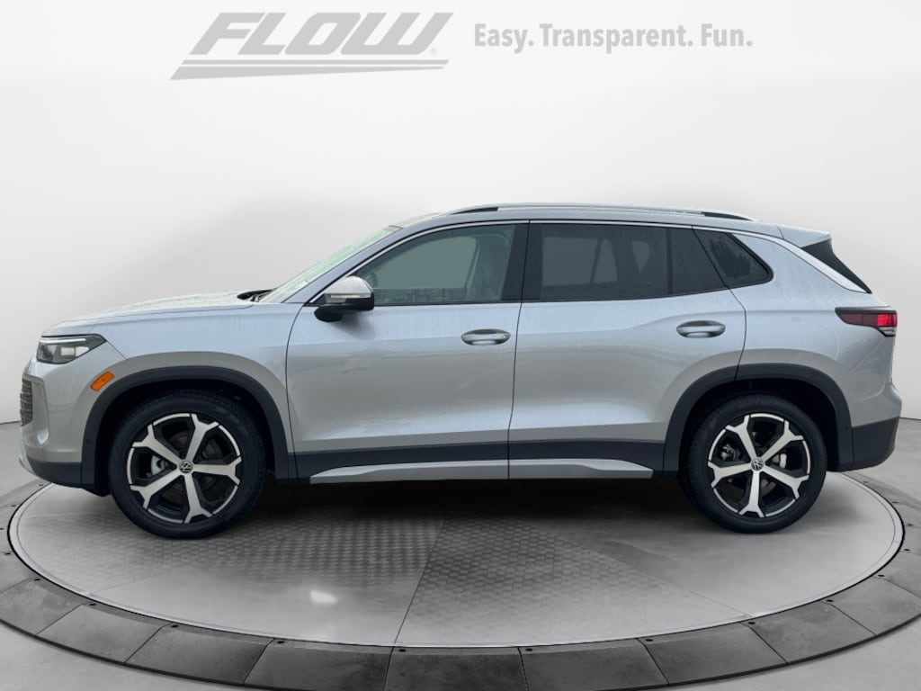 New 2025 Volkswagen Tiguan 2.0T SE SUV