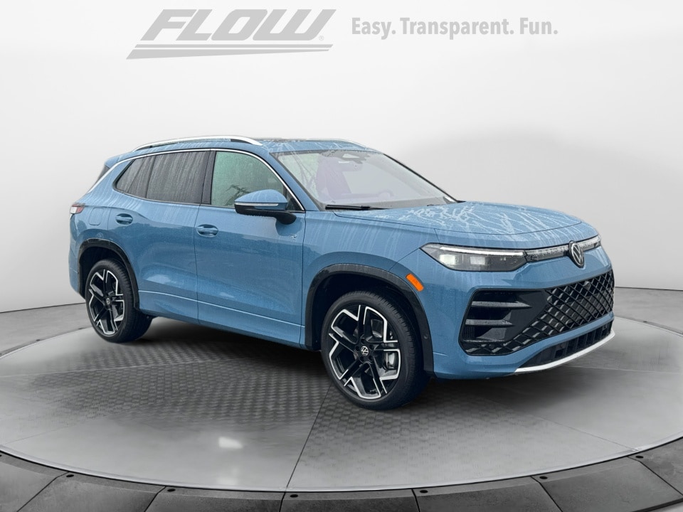 2026 Volkswagen Tiguan 2.0T SEL R-Line Turbo 4Motion's photo