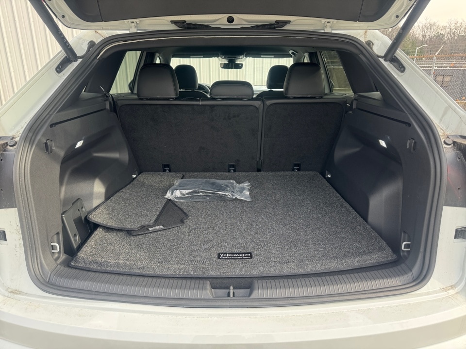 2025 Volkswagen Atlas Cross Sport SE w/Tech - Photo 15