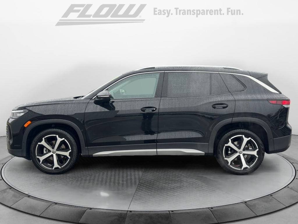 Used 2025 Volkswagen Tiguan 2.0T SE SUV