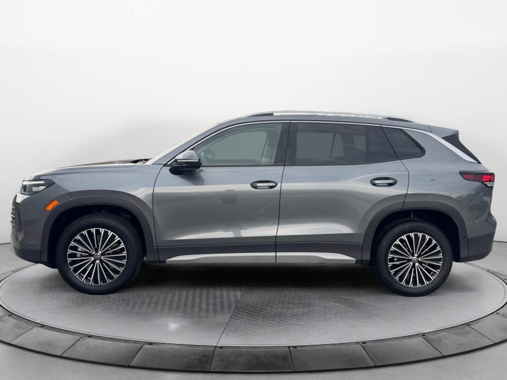 New 2026 Volkswagen Tiguan S SUV