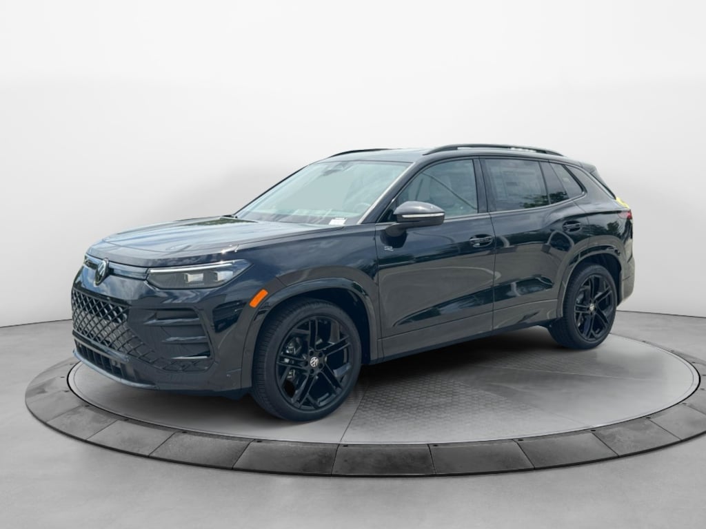 New 2026 Volkswagen Tiguan SE R-Line Black SUV