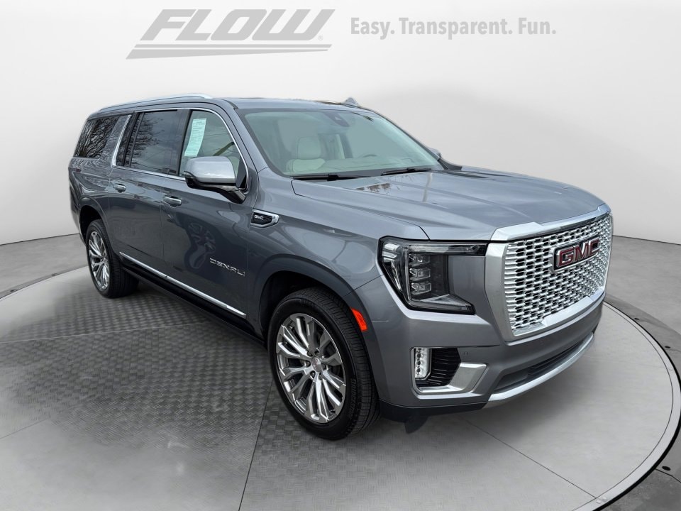 2022 GMC Yukon XL Denali's photo