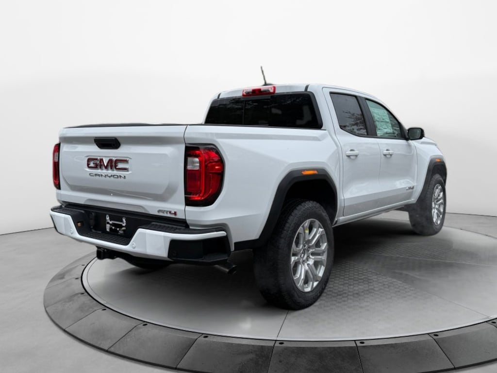 New 2026 GMC Canyon AT4 Truck