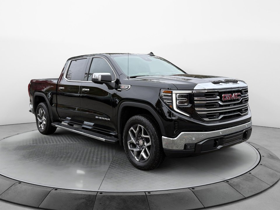 2025 GMC Sierra 1500 SLT's photo