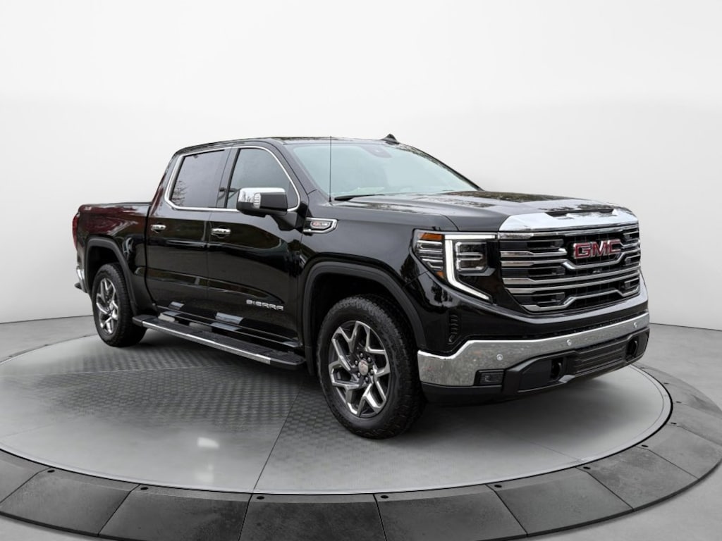 New 2025 GMC Sierra 1500 SLT Truck