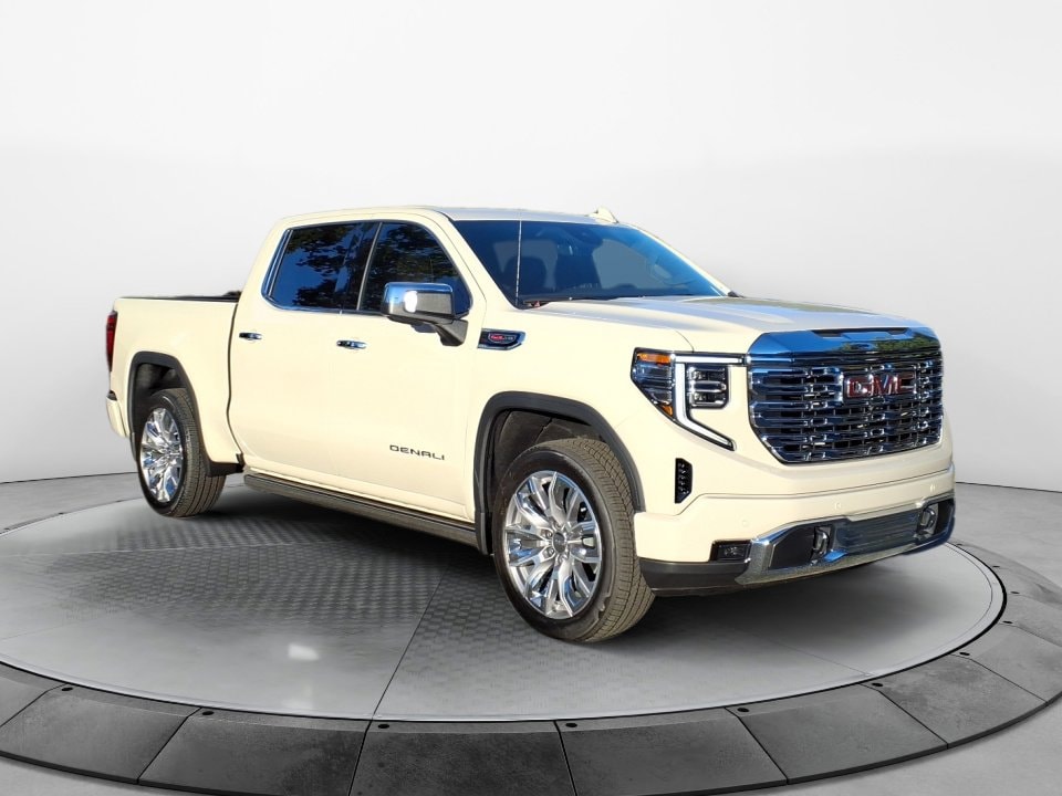 2026 GMC Sierra 1500 Denali's photo