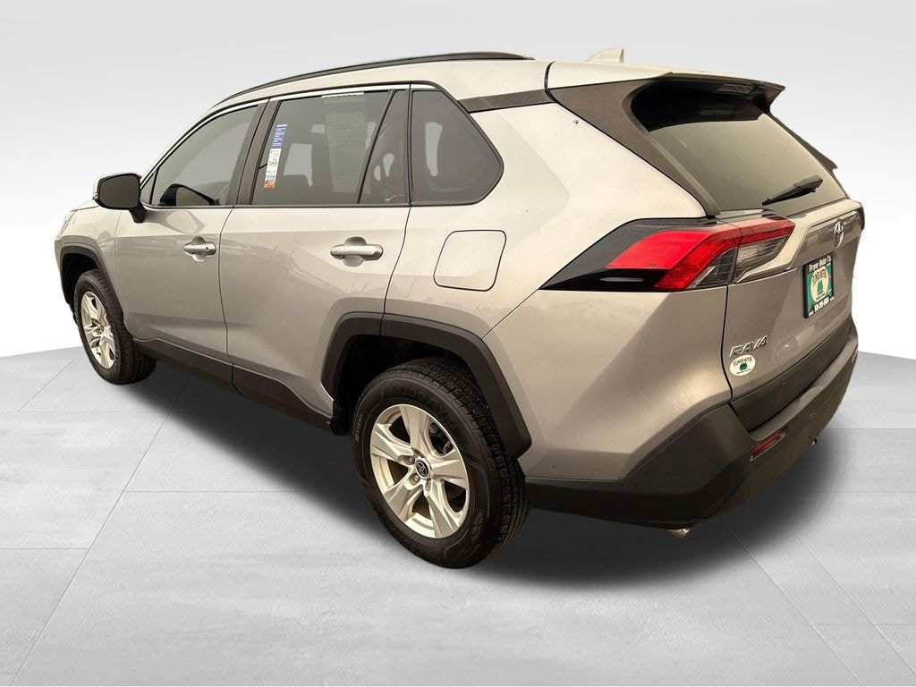 Used 2021 Toyota RAV4 XLE SUV