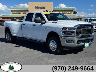 2026 Ram 3500 TRADESMAN CREW CAB 4X4 8' BOX Pickup