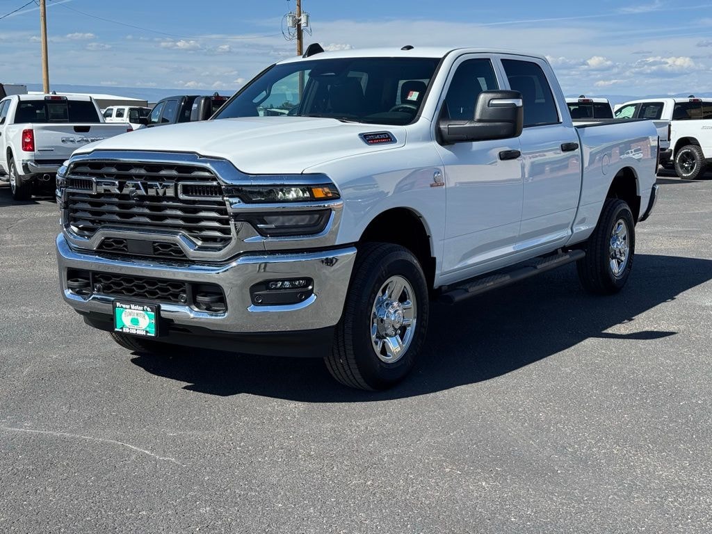 New 2026 Ram 2500 TRADESMAN CREW CAB 4X4 6'4 BOX Pickup