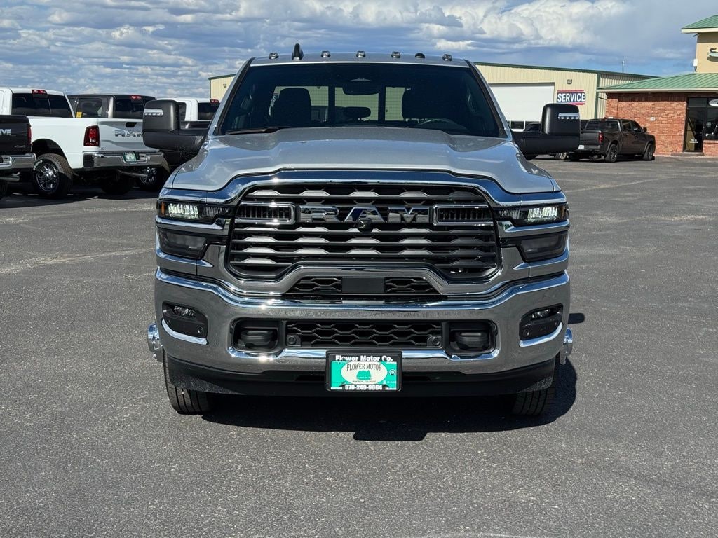 New 2026 Ram 3500 TRADESMAN CREW CAB 4X4 8' BOX Pickup