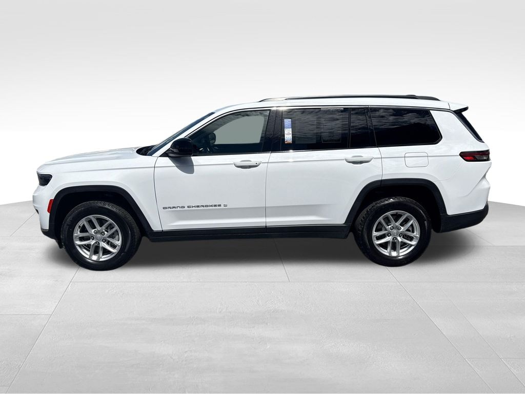 Used 2024 Jeep Grand Cherokee L Laredo SUV