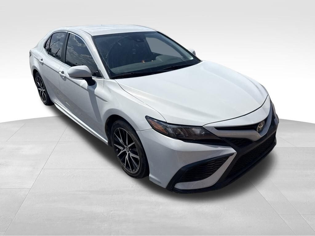 Used 2024 Toyota Camry SE Sedan