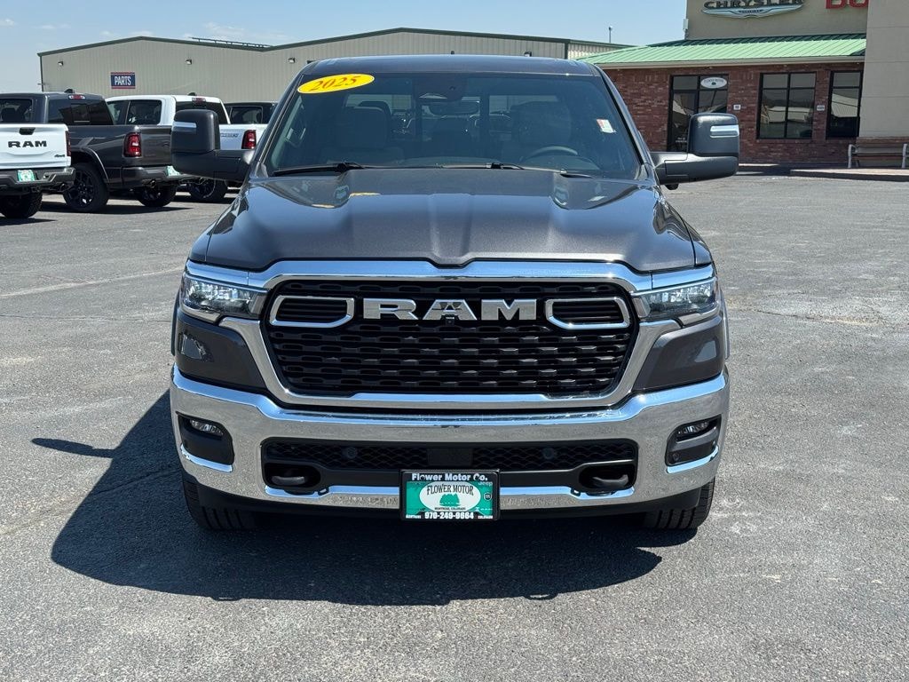 New 2025 Ram 1500 BIG HORN CREW CAB 4X4 5'7 BOX Pickup