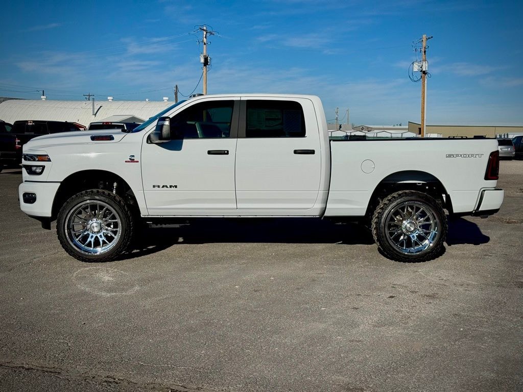 New 2025 Ram 2500 BIG HORN CREW CAB 4X4 6'4 BOX Pickup