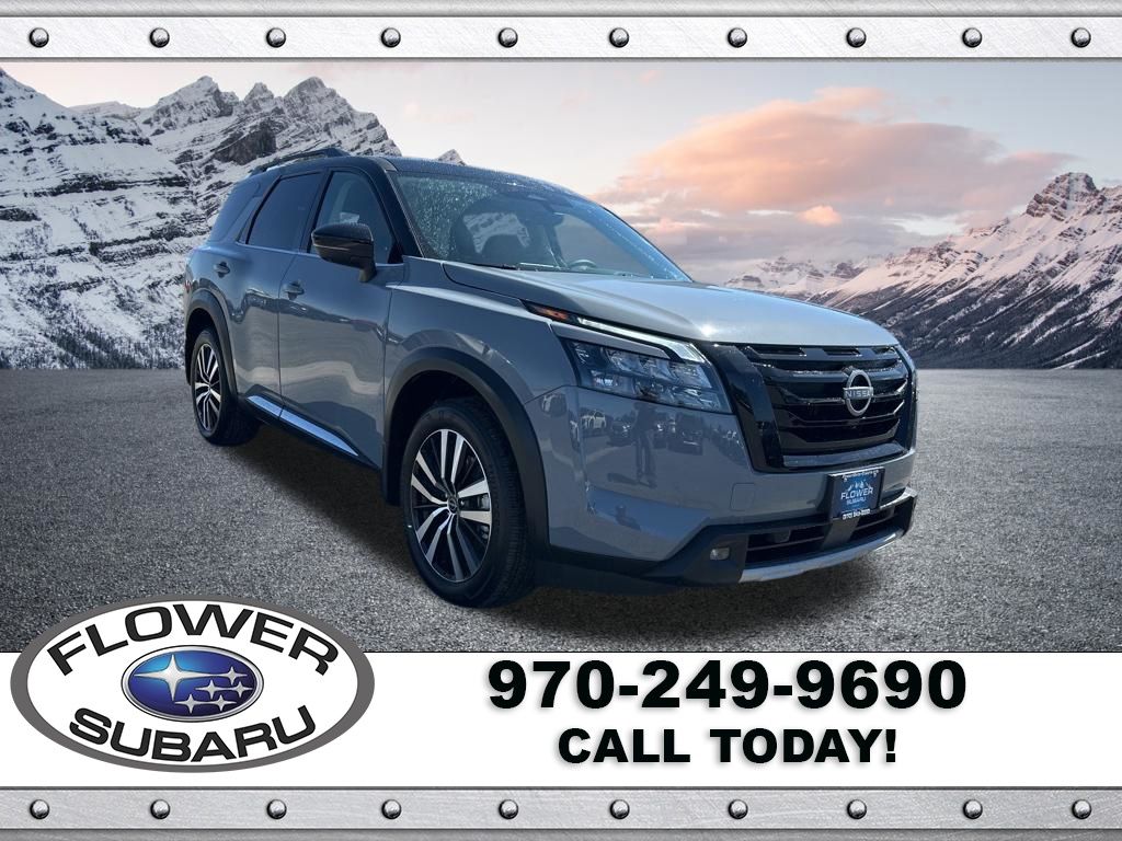 2025 Nissan Pathfinder Platinum 4WD's photo