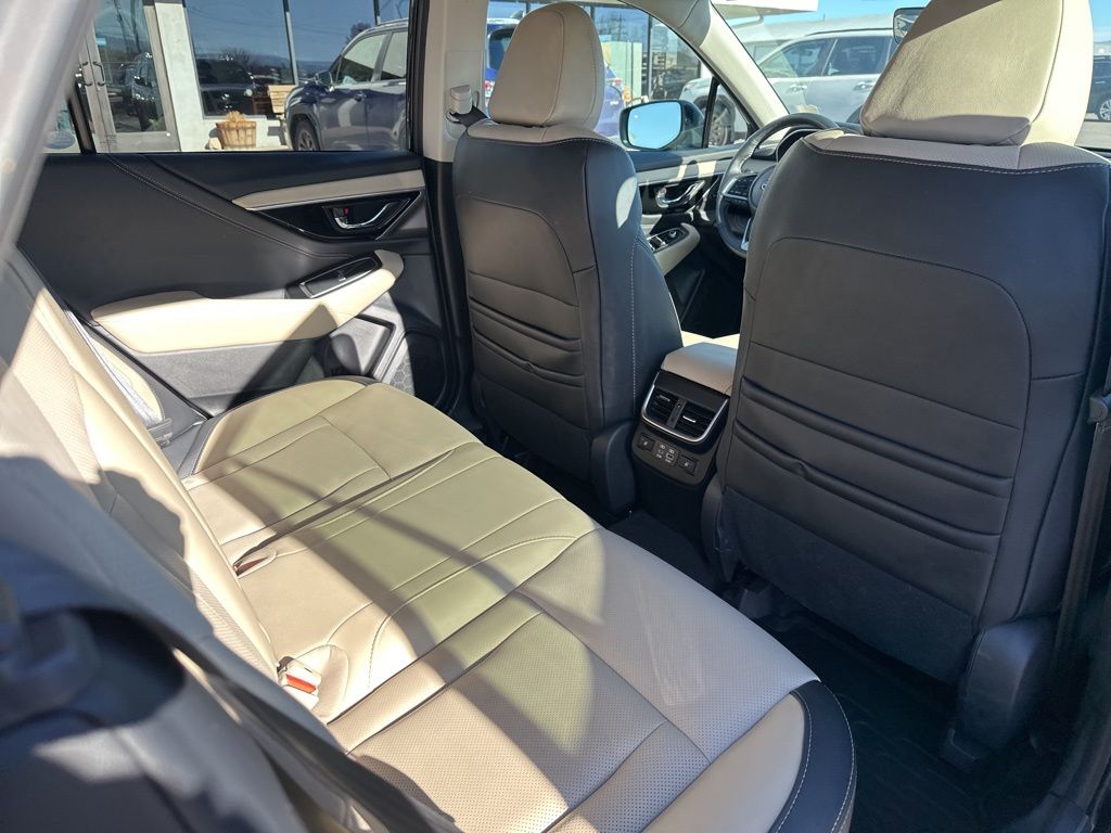 2025 Subaru Outback Limited - Photo 15