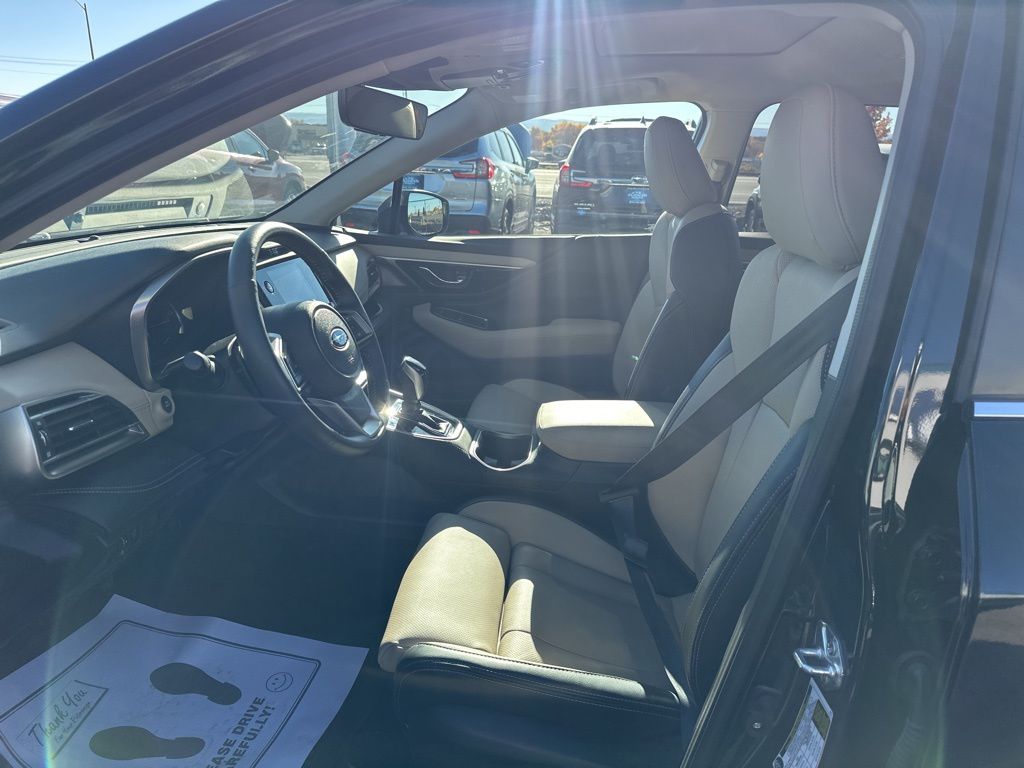 2025 Subaru Outback Limited - Photo 23