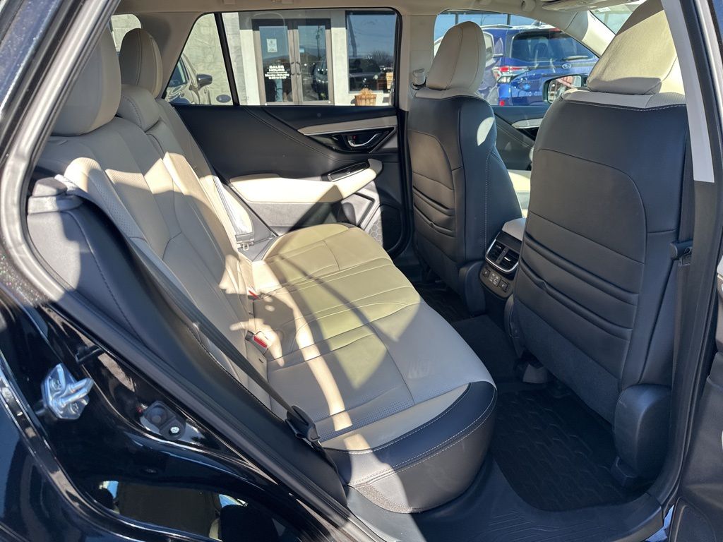 2025 Subaru Outback Limited - Photo 14