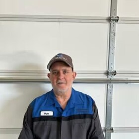 Staff member Hub Carter from ID_3b0794