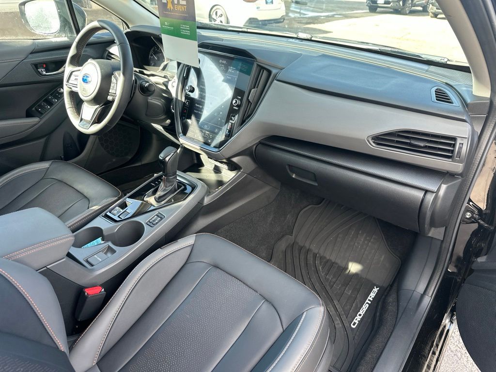 2025 Subaru Crosstrek Limited - Photo 11