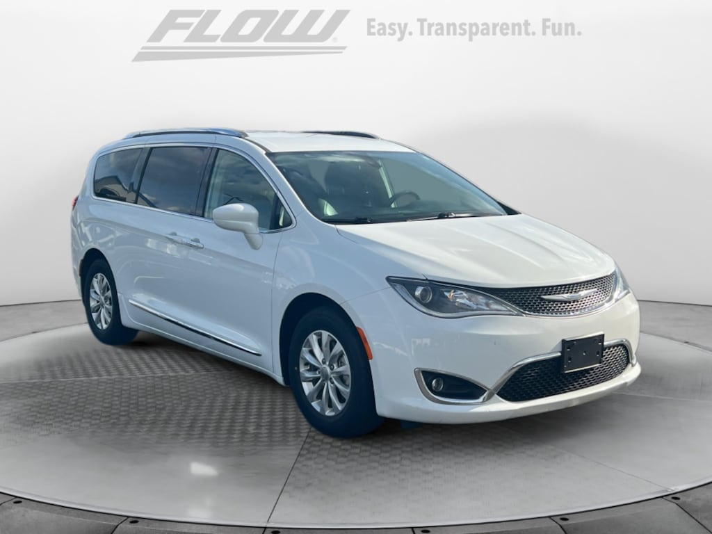 Used 2018 Chrysler Pacifica Touring L Van