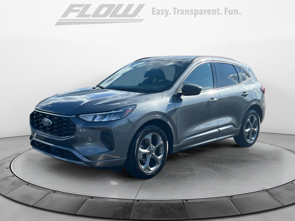 2023 Ford Escape ST-Line photo 3