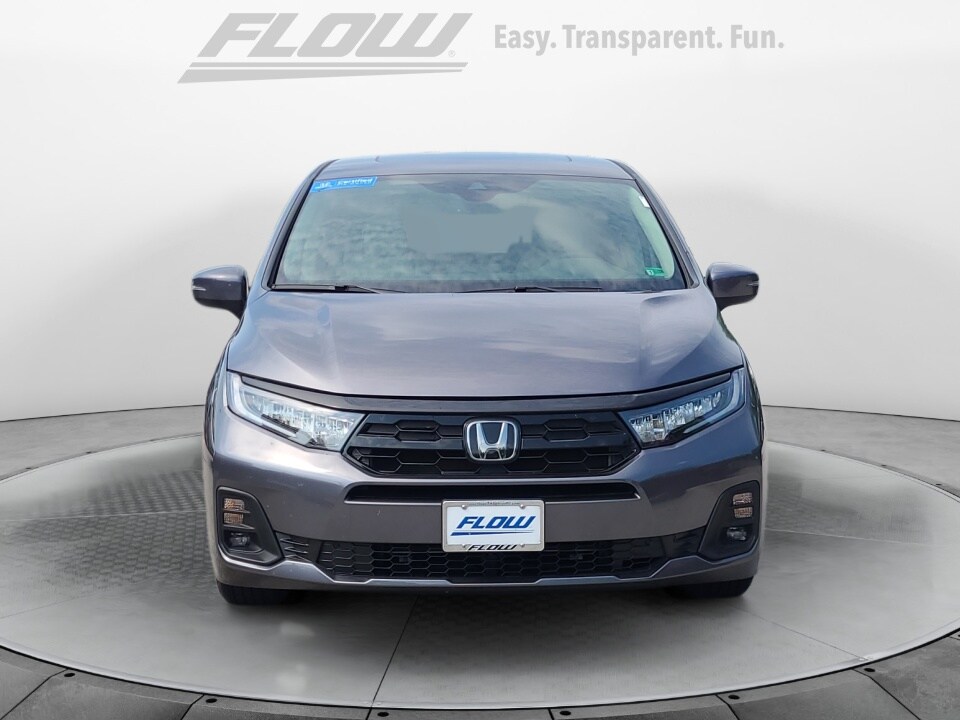 2025 Honda Odyssey Touring photo 2