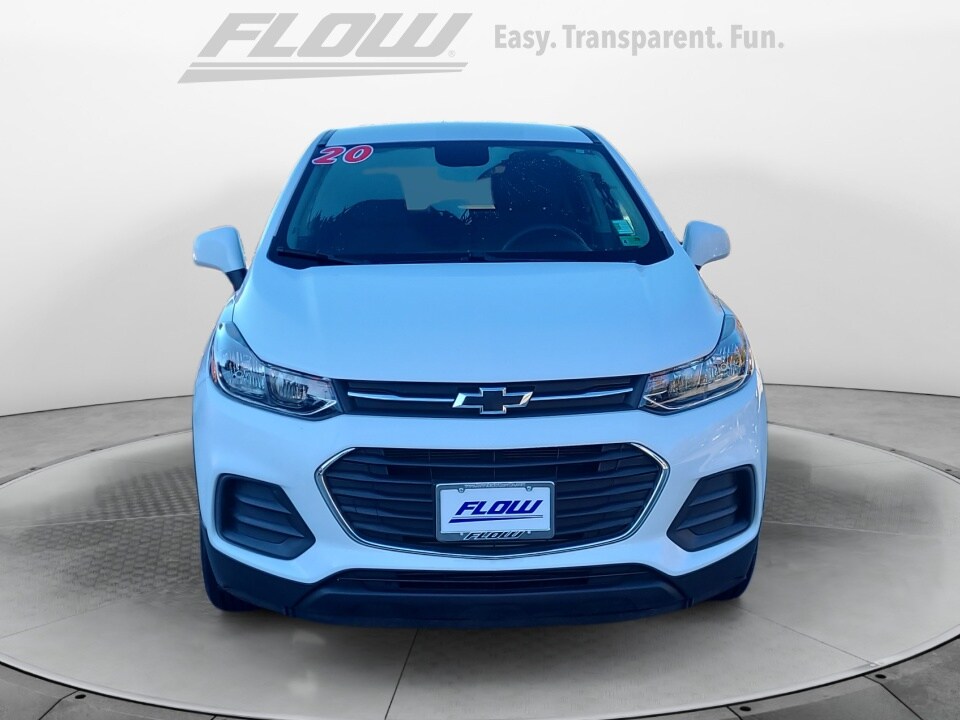 2020 Chevrolet Trax LS photo 2