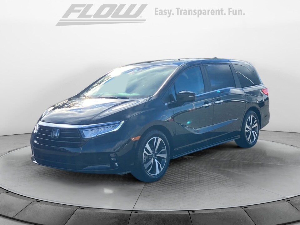 2023 Honda Odyssey Touring photo 3