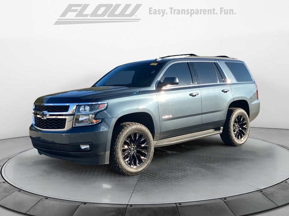 2019 Chevrolet Tahoe LT photo 2