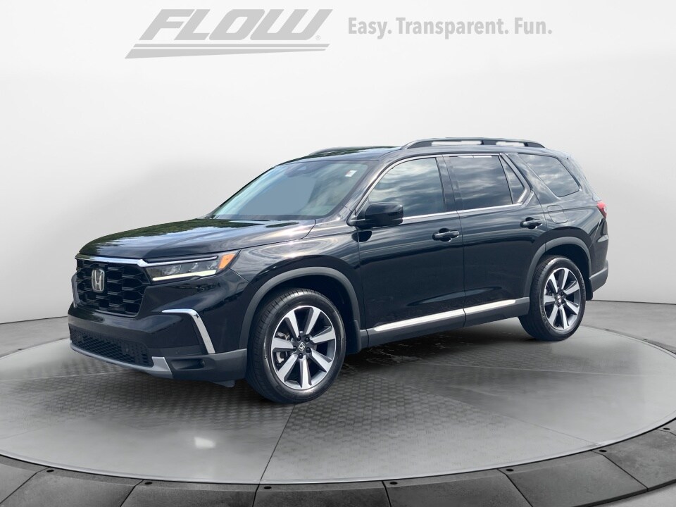 2025 Honda Pilot Touring photo 2