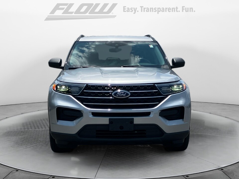 2022 Ford Explorer XLT photo 2