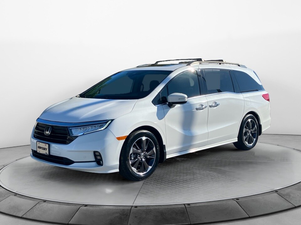 2024 Honda Odyssey Elite photo 3