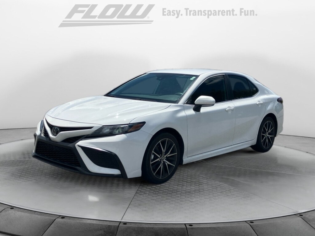 Used 2024 Toyota Camry SE Sedan