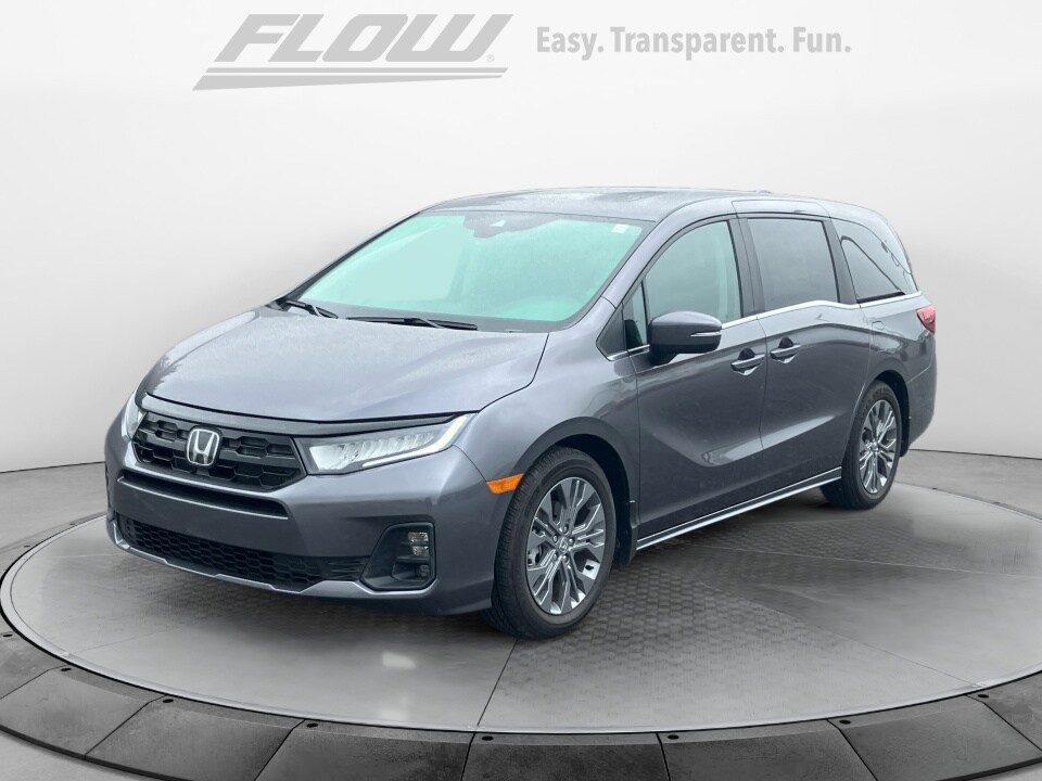 2025 Honda Odyssey Touring photo 3