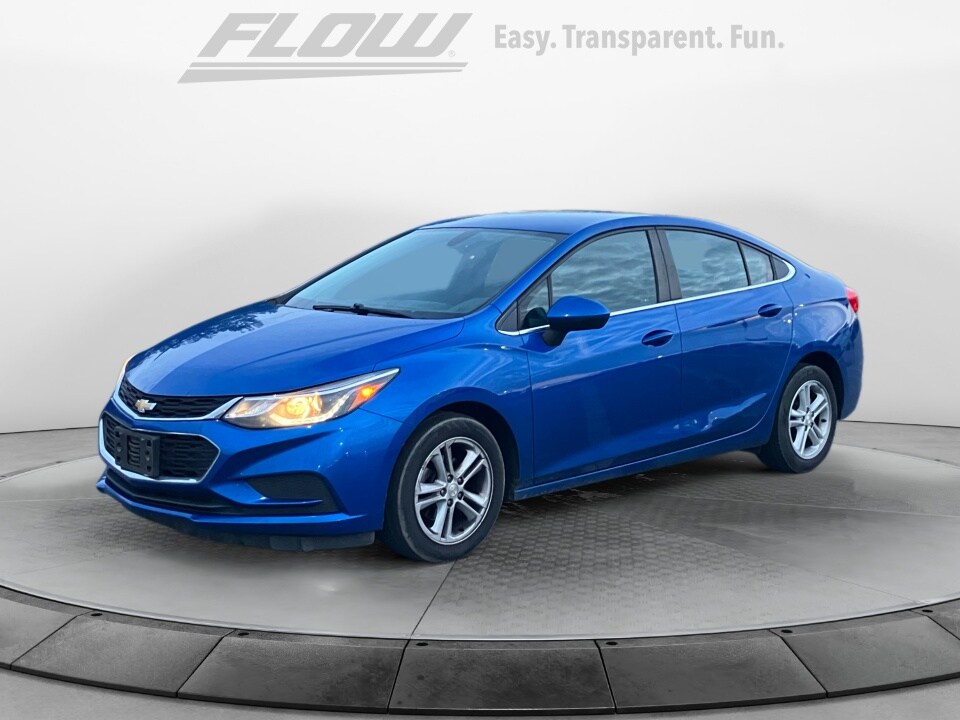 2017 Chevrolet Cruze LT photo 3