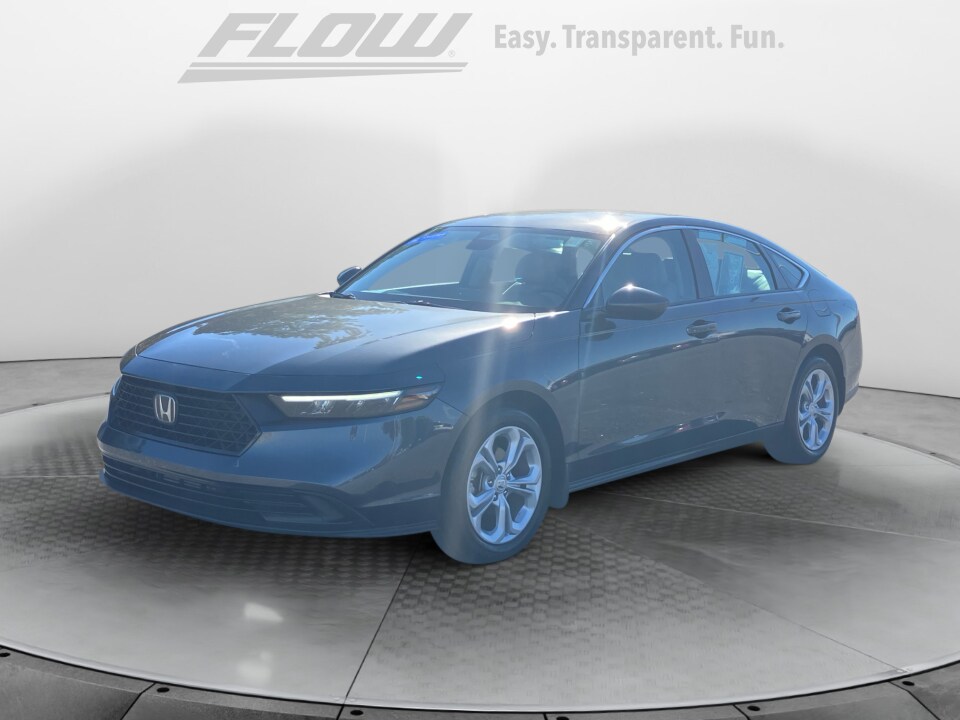 2025 Honda Accord LX photo 3