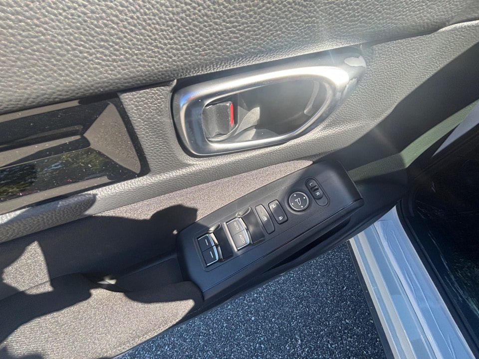 2026 Honda Civic Hatchback Sport - Photo 32