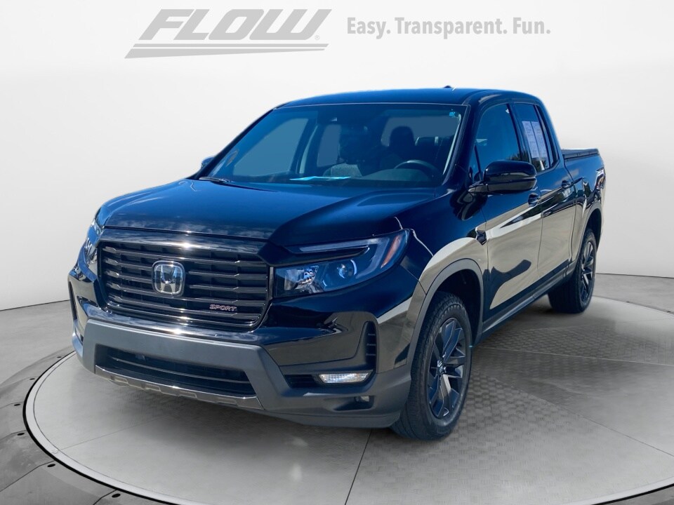 2023 Honda Ridgeline Sport photo 3