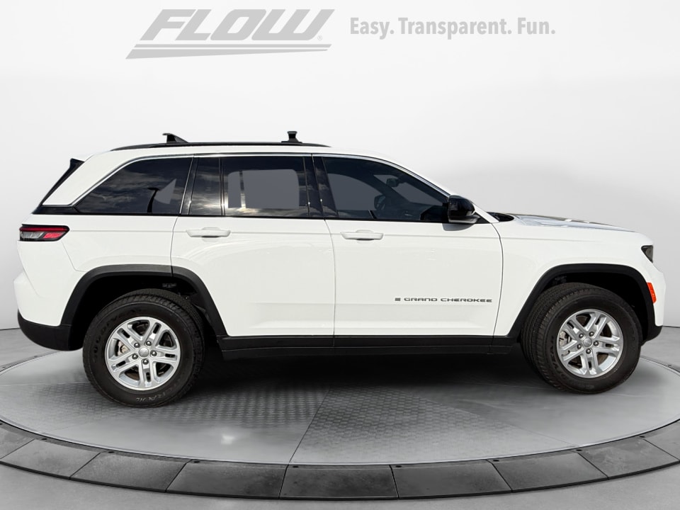 2025 Jeep Grand Cherokee Laredo - Photo 10