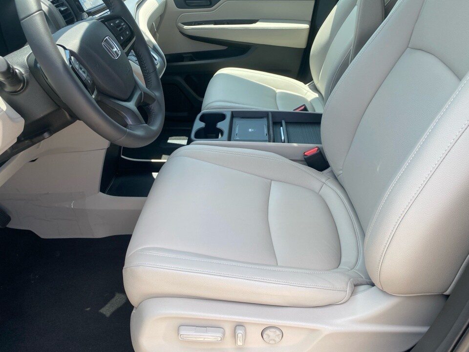 2026 Honda Odyssey EX-L - Photo 11