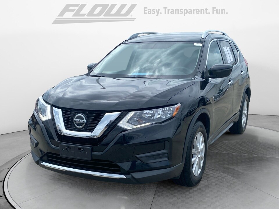 2018 Nissan Rogue SV photo 3