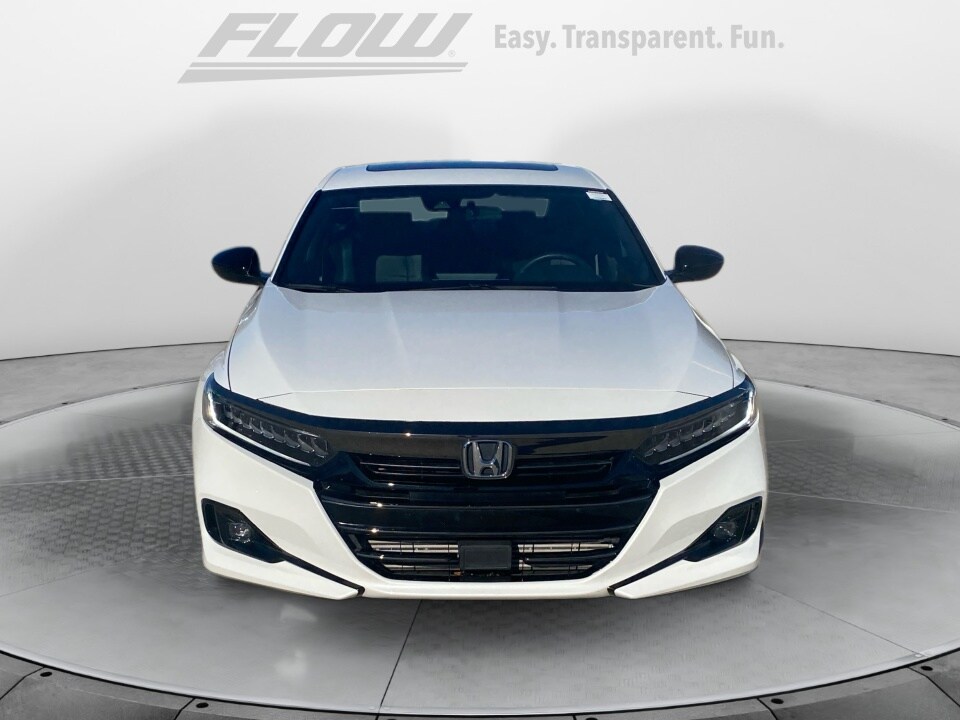 2022 Honda Accord Sport 2.0T photo 2